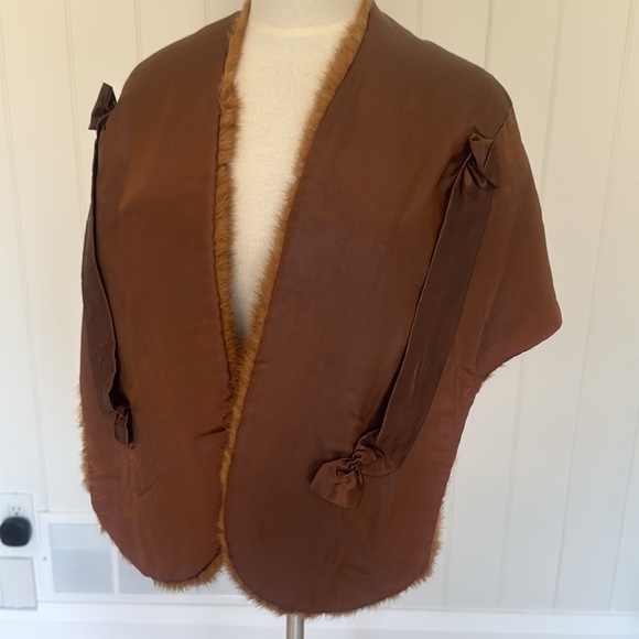 Vintage Genuine Mink Fur Stole Wrap with Pockets – Brown (One Size) - Picture 3 of 6